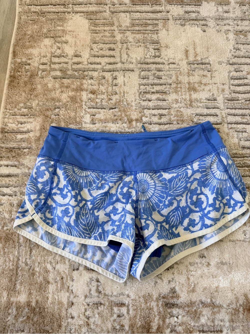 Lululemon speed up shorts *RARE LIMITED EDITION*